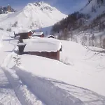 Ospitalita Diffusa Borgate Tra Le Malghe Daire *