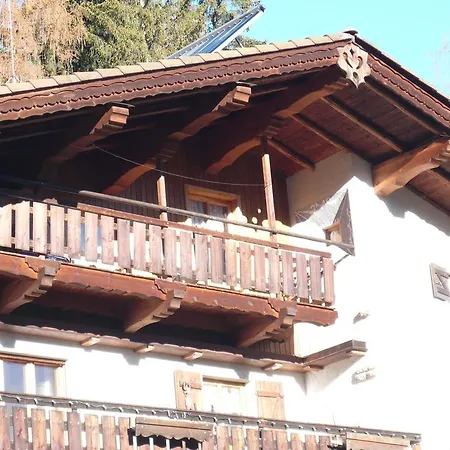 Apartments Ospitalita Diffusa Borgate Tra Le Malghe Lägenhet Falcade