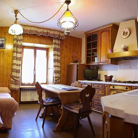 Apartments Ospitalita Diffusa Borgate Tra Le Malghe Lägenhet Falcade