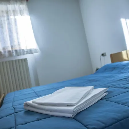 Lägenhet Apartments Ospitalita Diffusa Borgate Tra Le Malghe