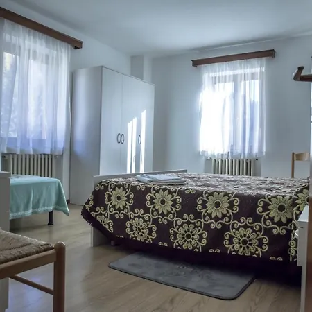 Lägenhet Apartments Ospitalita Diffusa Borgate Tra Le Malghe Falcade